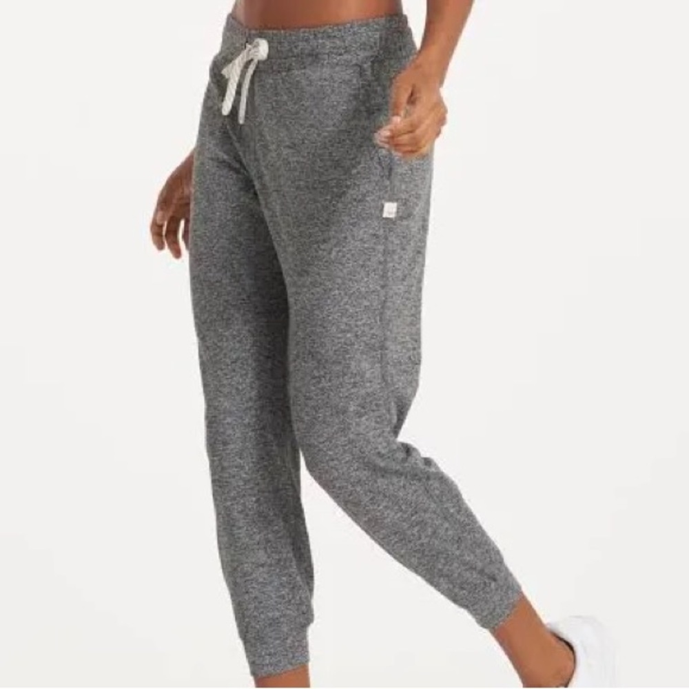 Vuori Performance Jogger - size xs - heather gray - pre owned - good condition